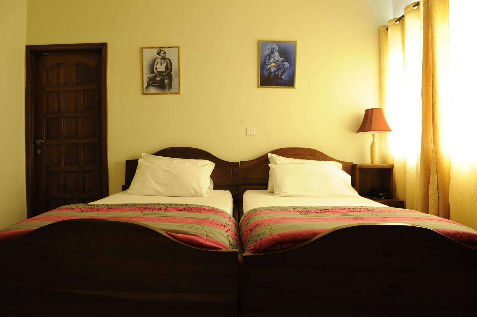 Mount Pleasant Inns & Apartment