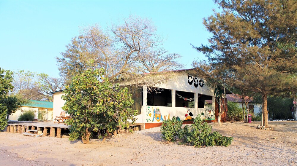 Jerreh Camp Lodge