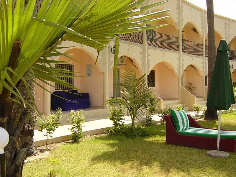 Golden Beach Hotel