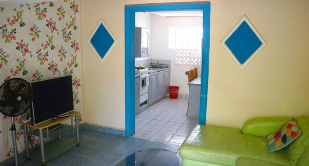 Kunta Lodges Bijilo