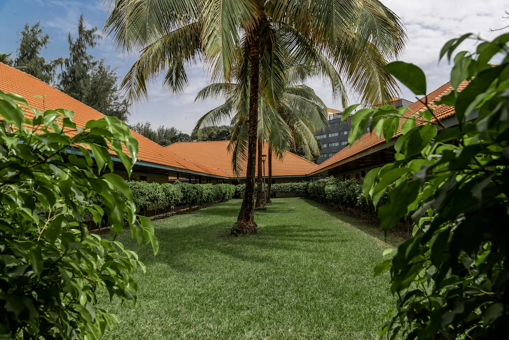 Riviera Royal Hotel