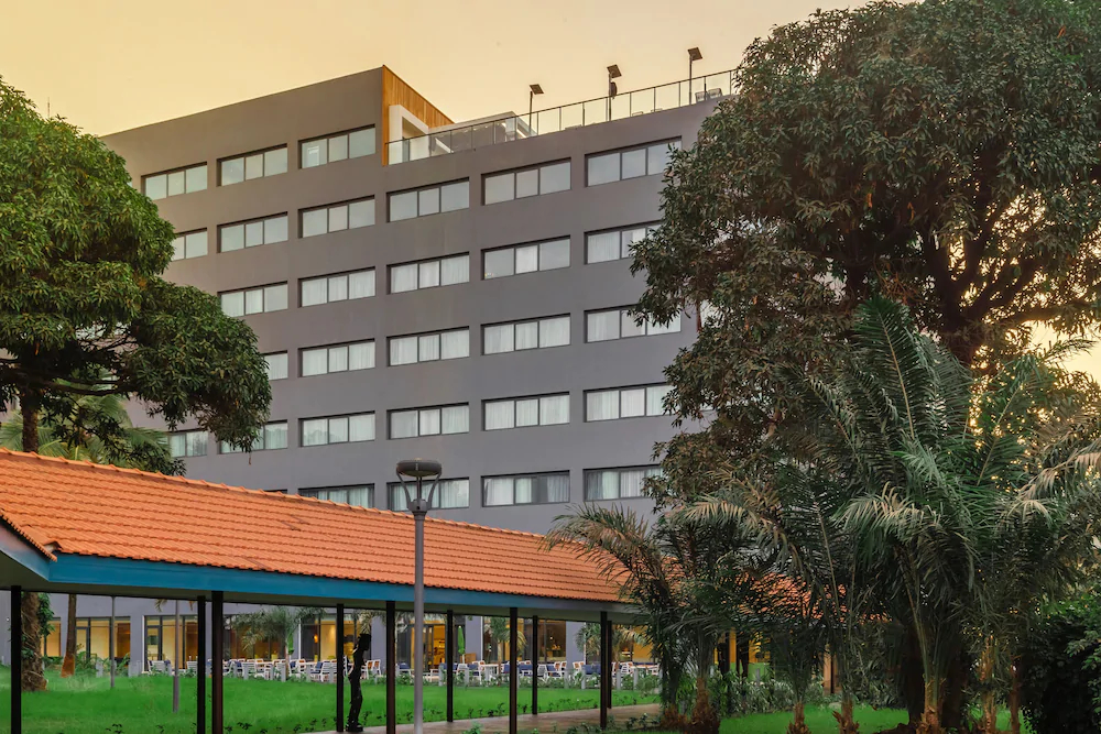 Riviera Royal Hotel