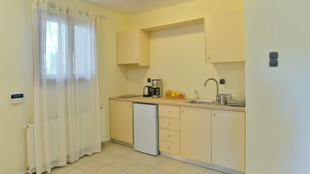 Pyrgos Ralli Estate Apartments & Suites