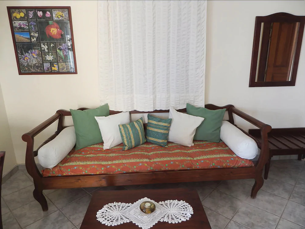 Irides Luxury Beach Hotel