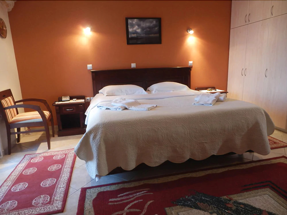 Irides Luxury Beach Hotel