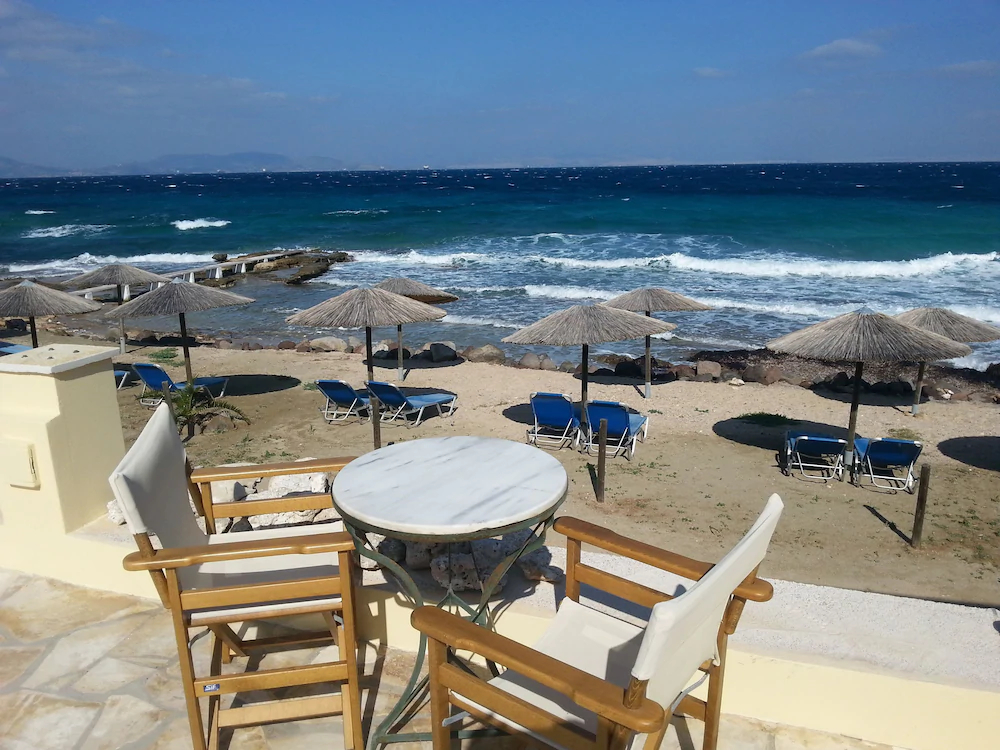 Irides Luxury Beach Hotel