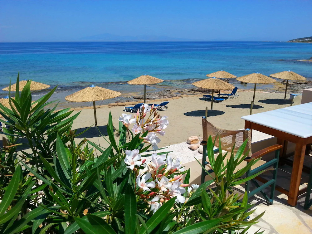 Irides Luxury Beach Hotel