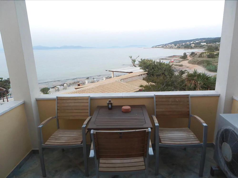 Irides Luxury Beach Hotel