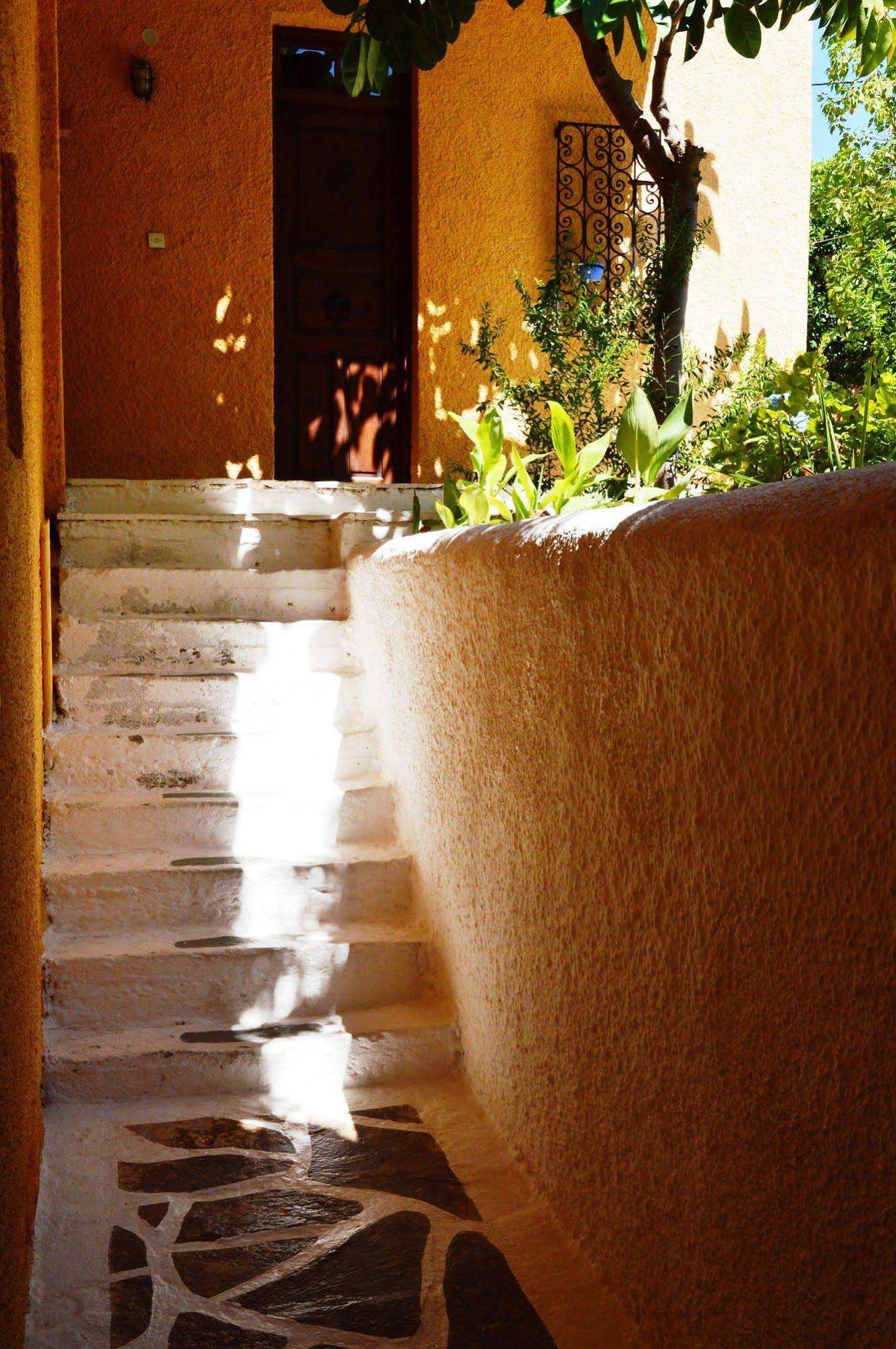 Vagia Hotel