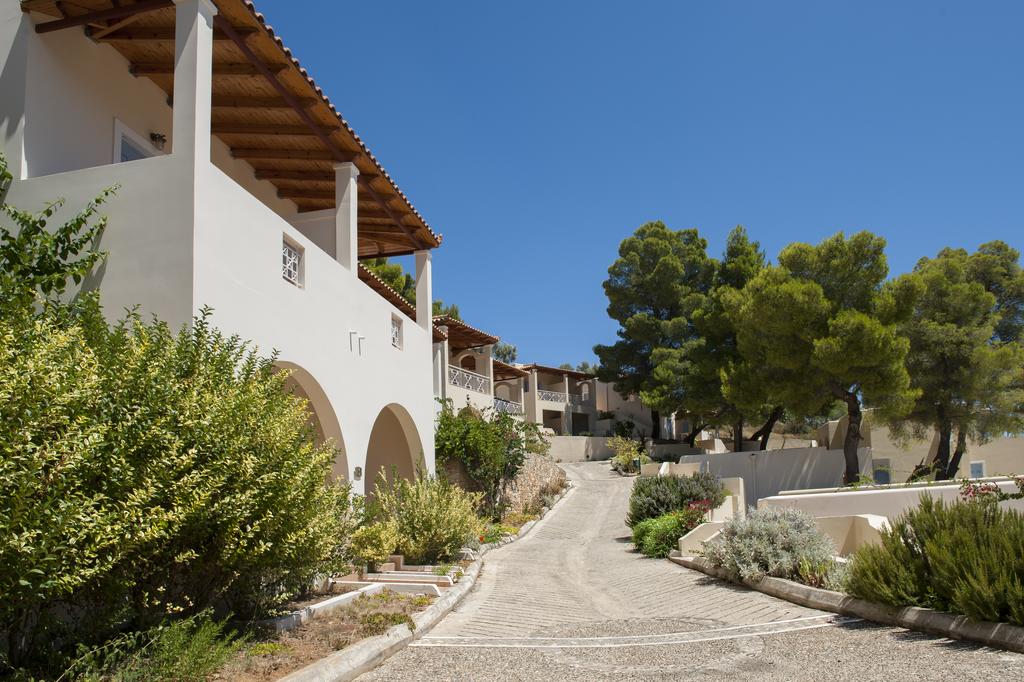 Alonissos Beach Bungalows & Suites Hotel