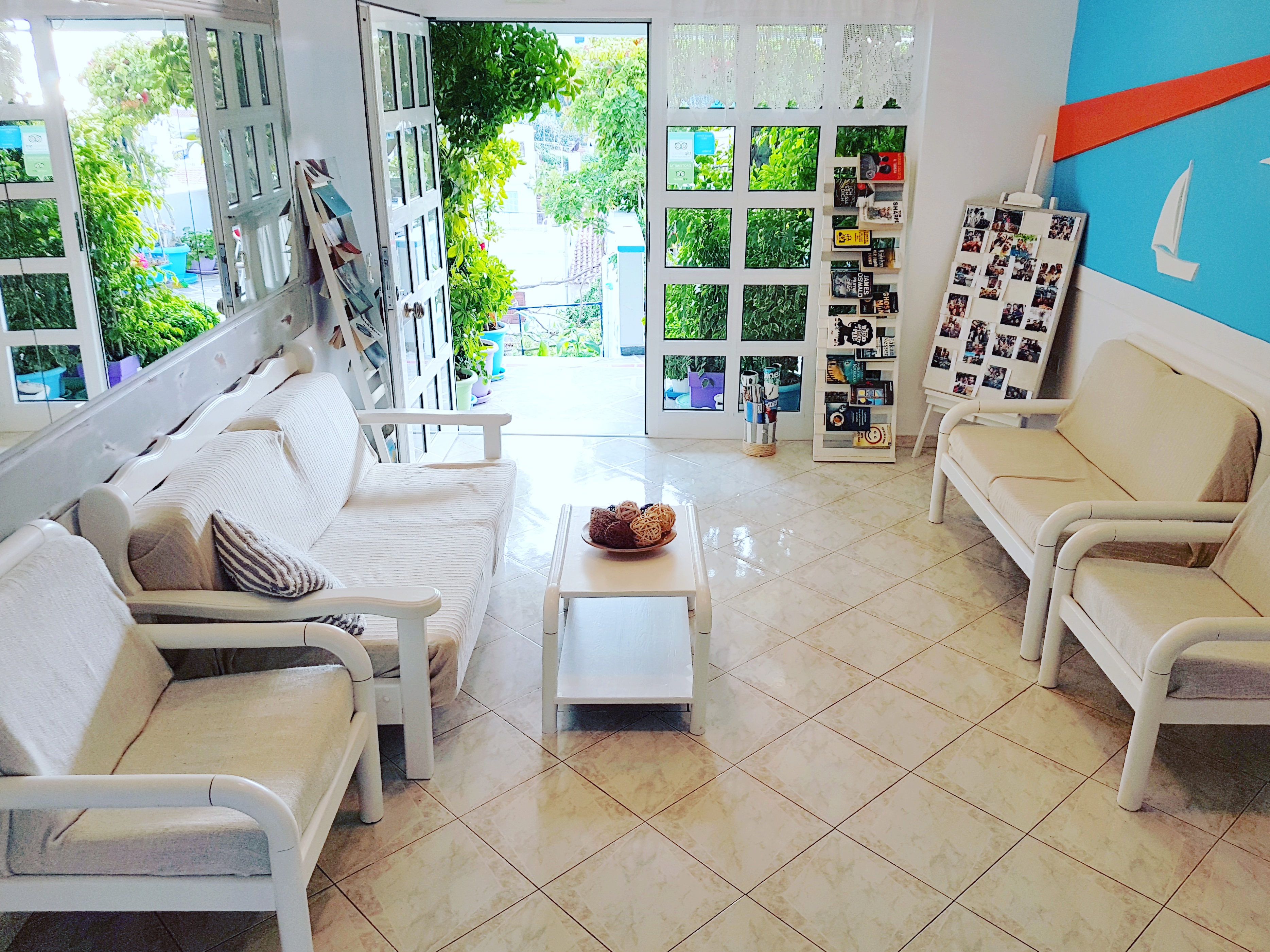 Angelos Suites