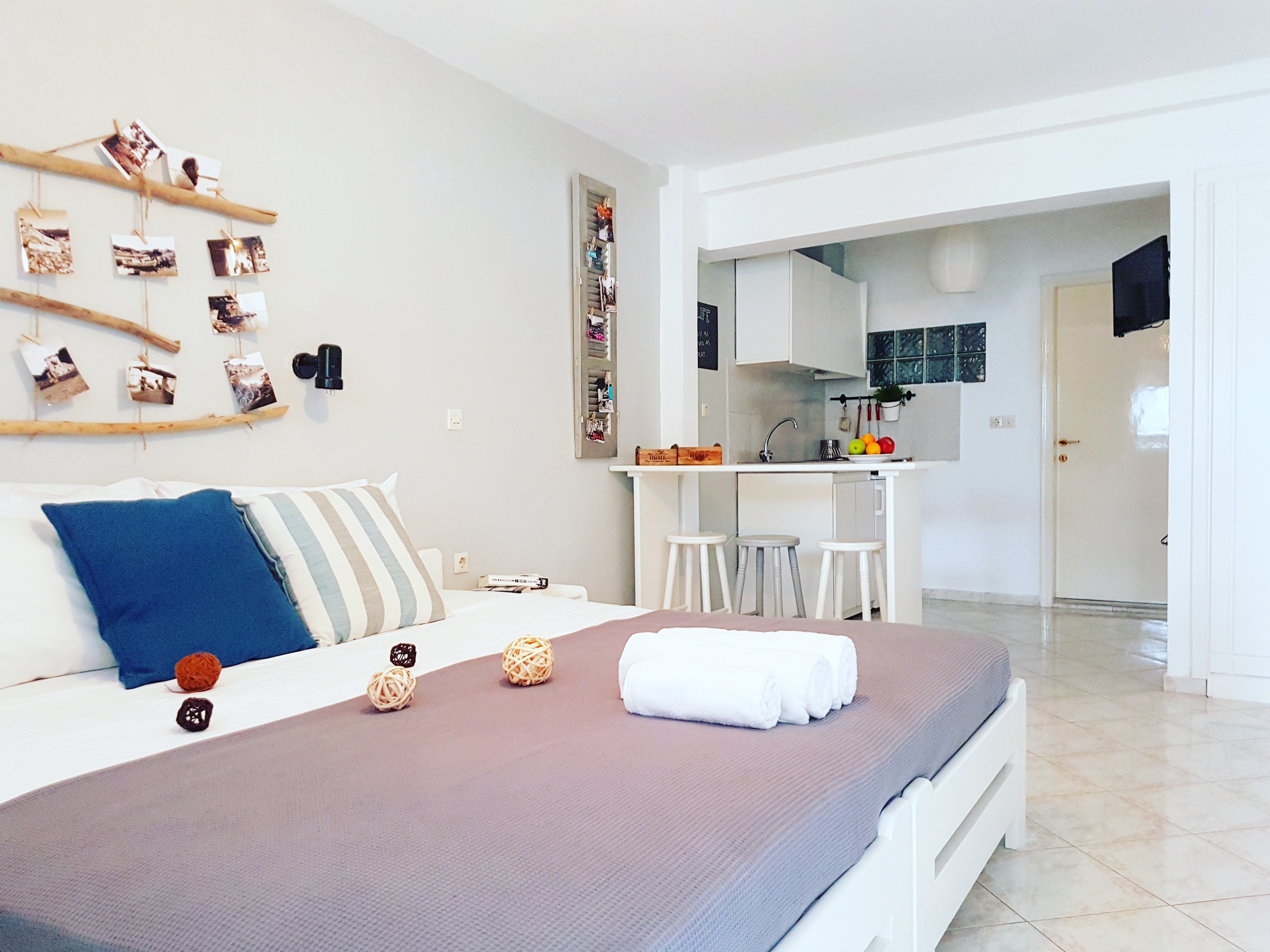 Angelos Suites