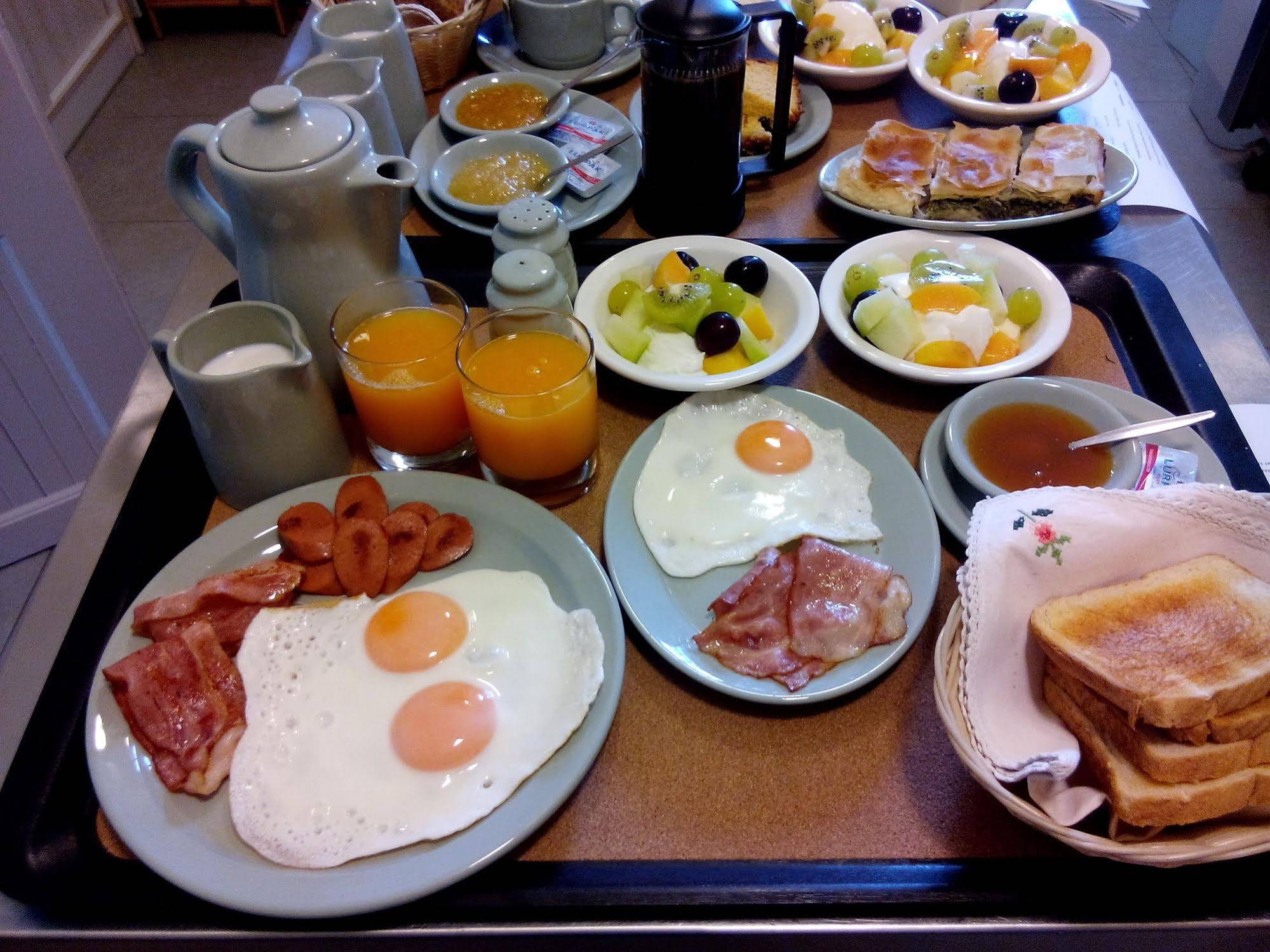 Ikion Hotel