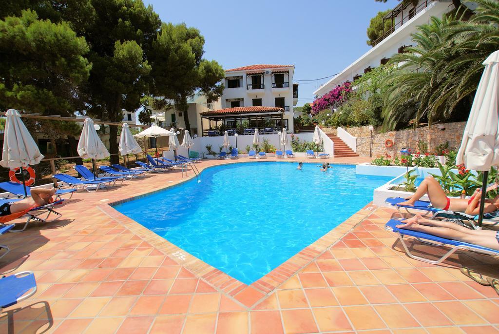 Paradise Hotel