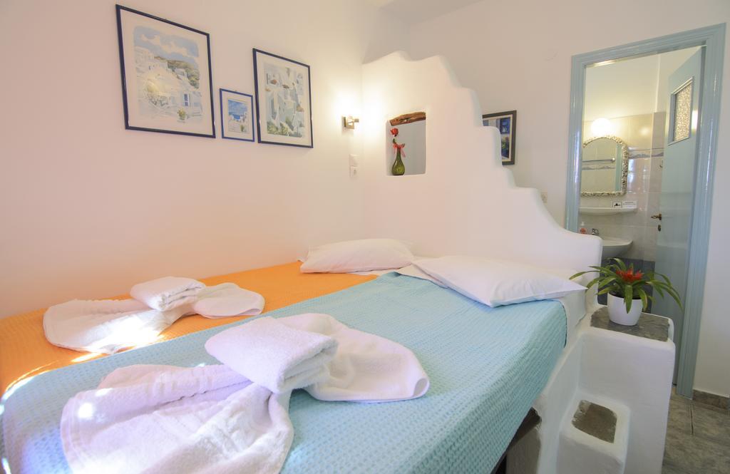 Evi's Studios Tholaria