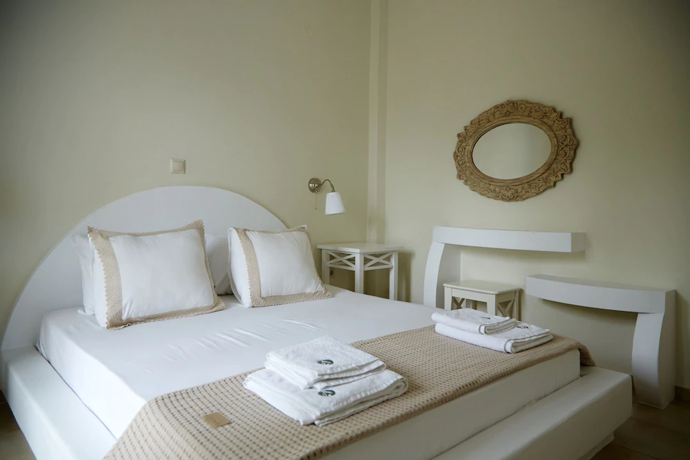Aelia Apartments