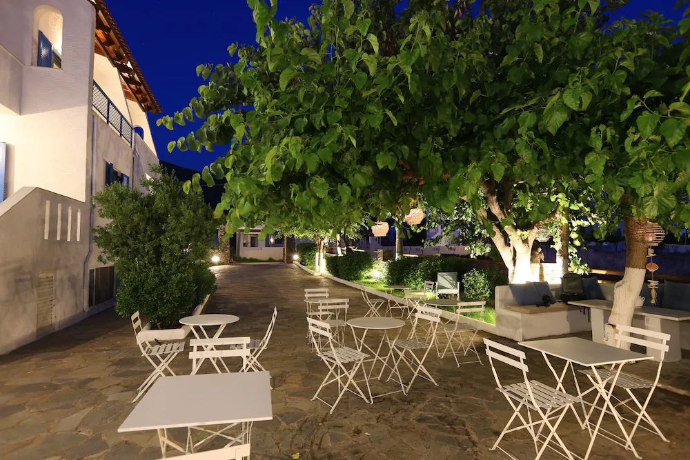 Aelia Apartments