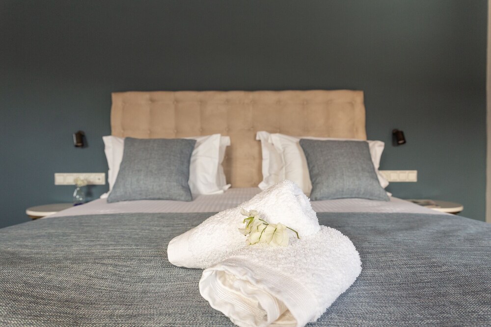 Camara Suites Andros