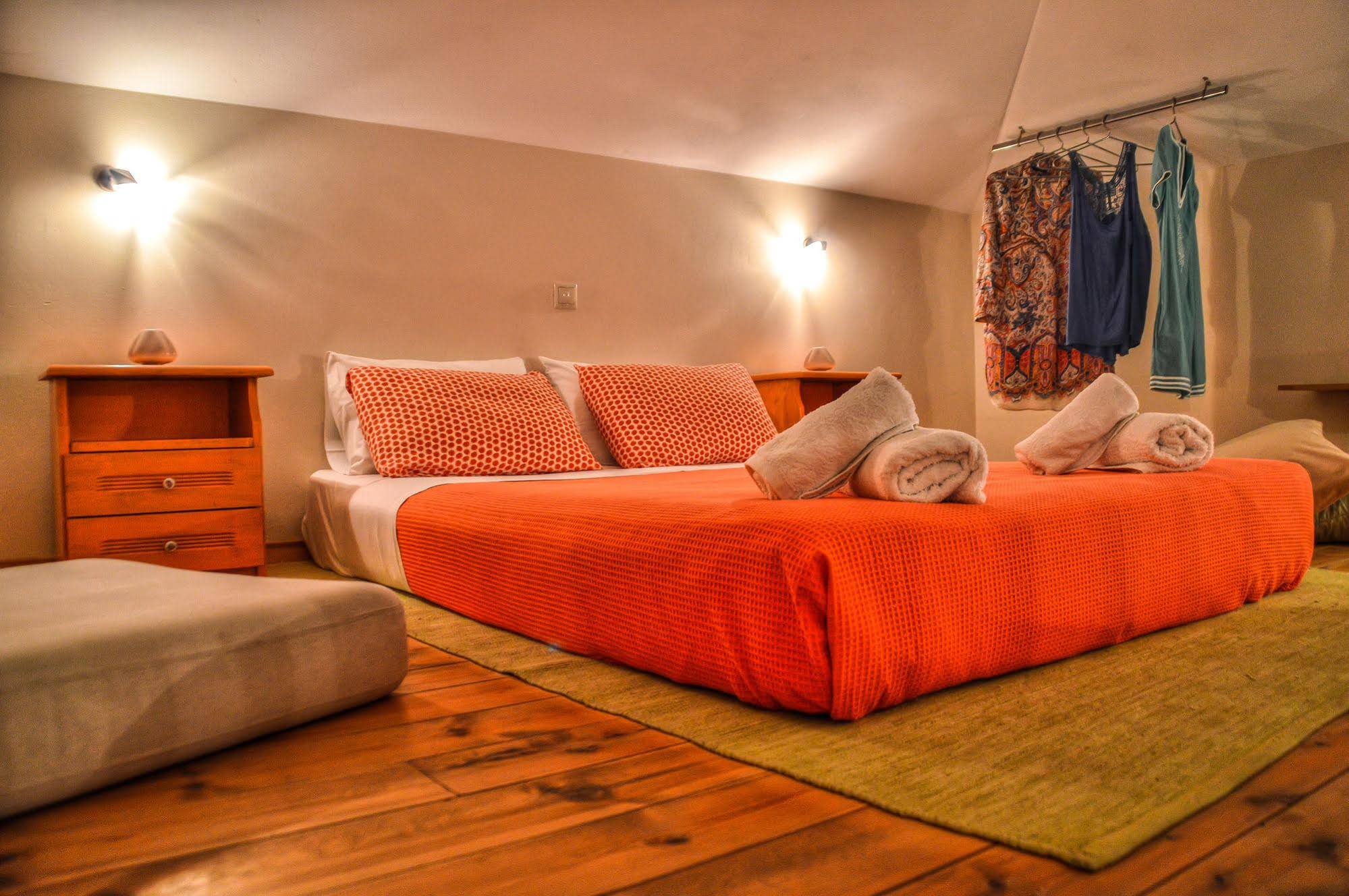 Iro Suites