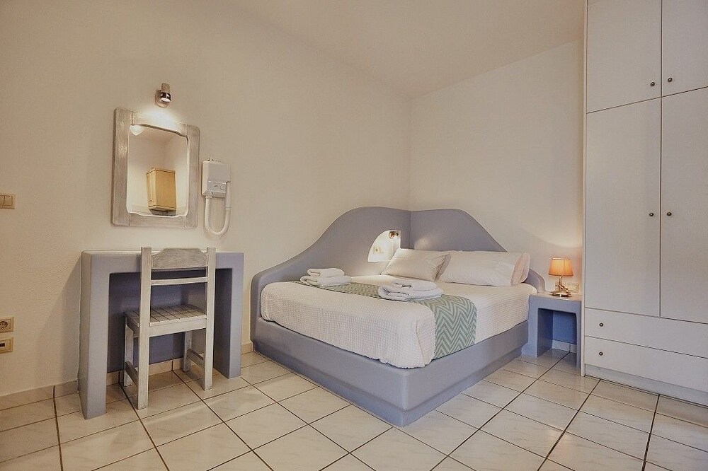 Irene Studios Andros