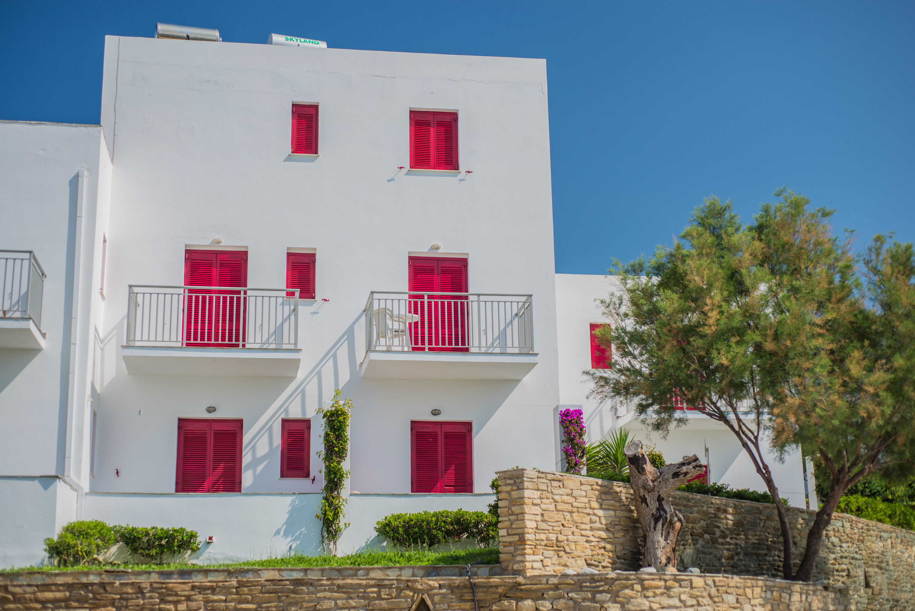 Ostria Hotel & Apartments