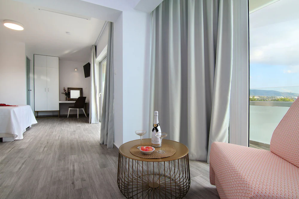 Maison 66 Riviera Hotels