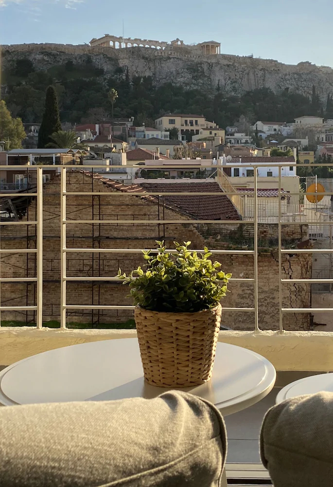 24K Athena Suites