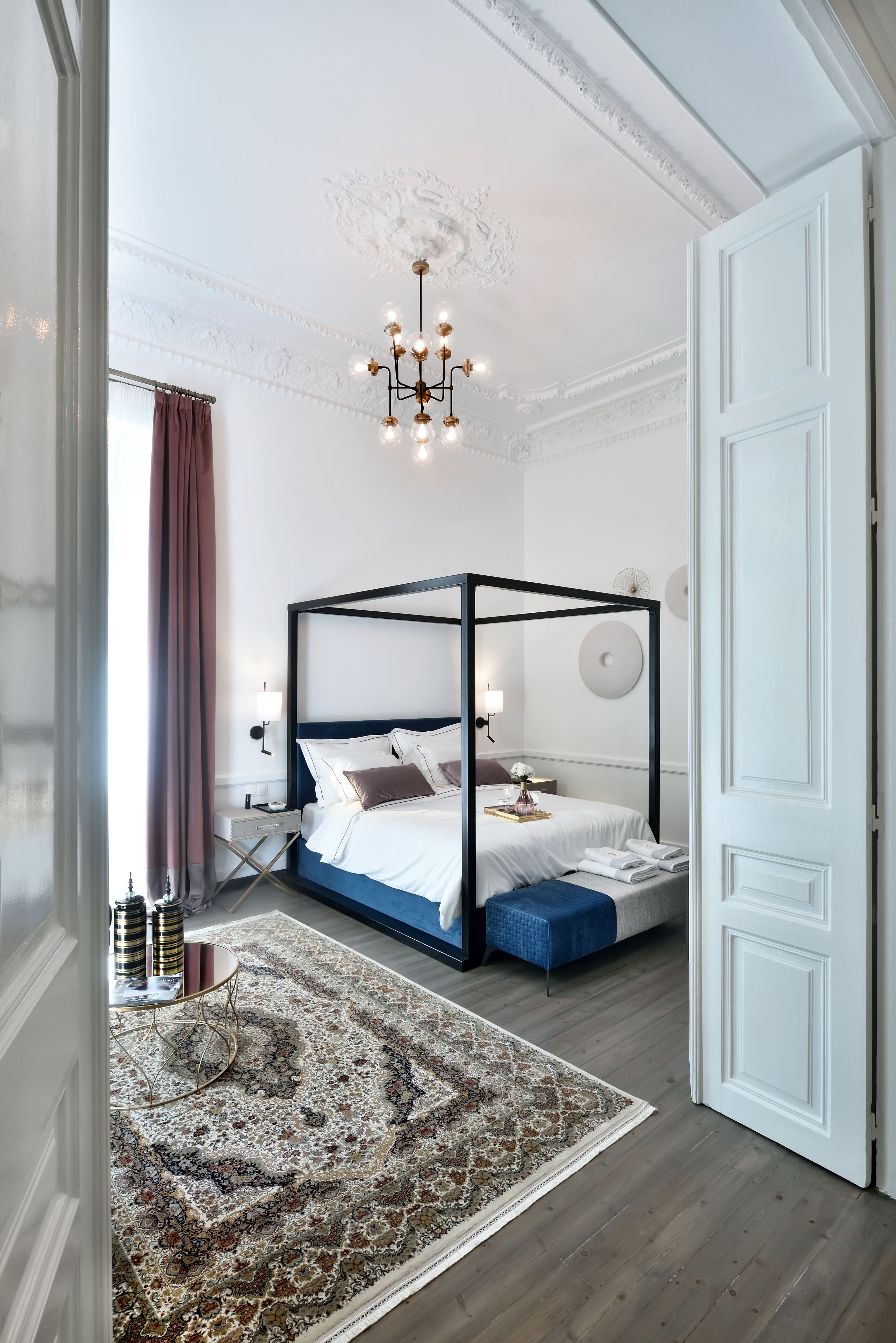 2 Mazi Suites