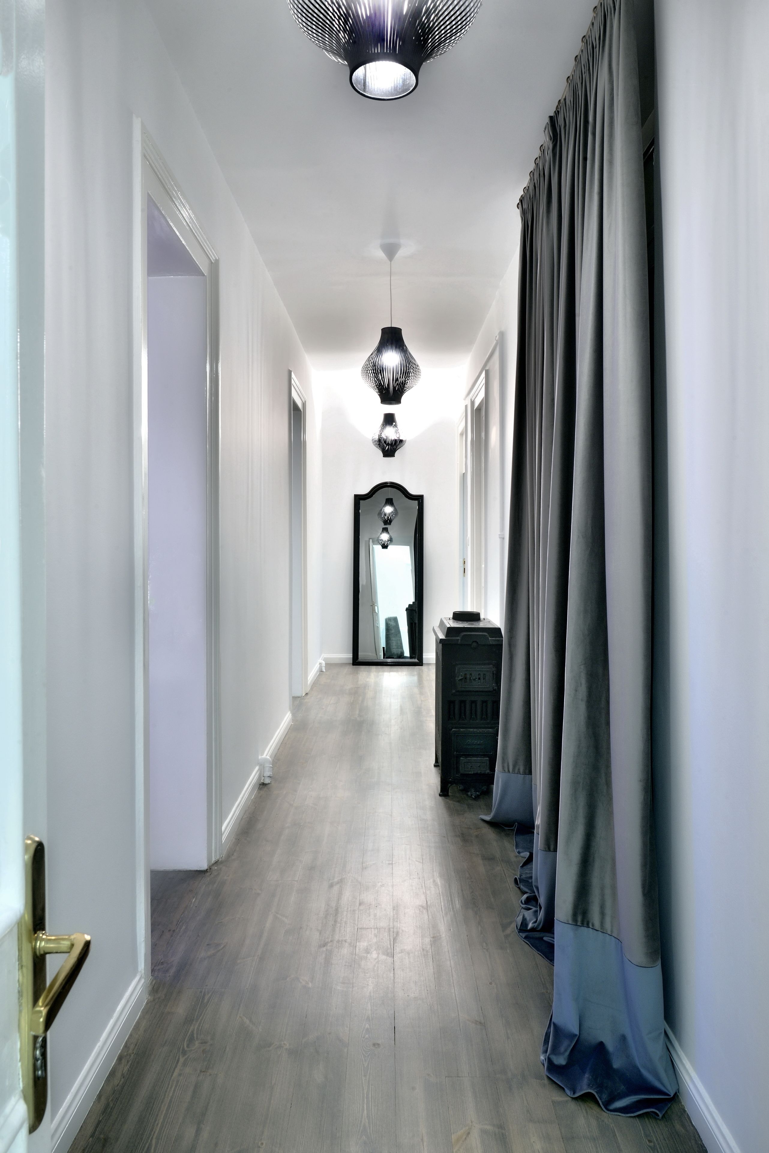 2 Mazi Suites