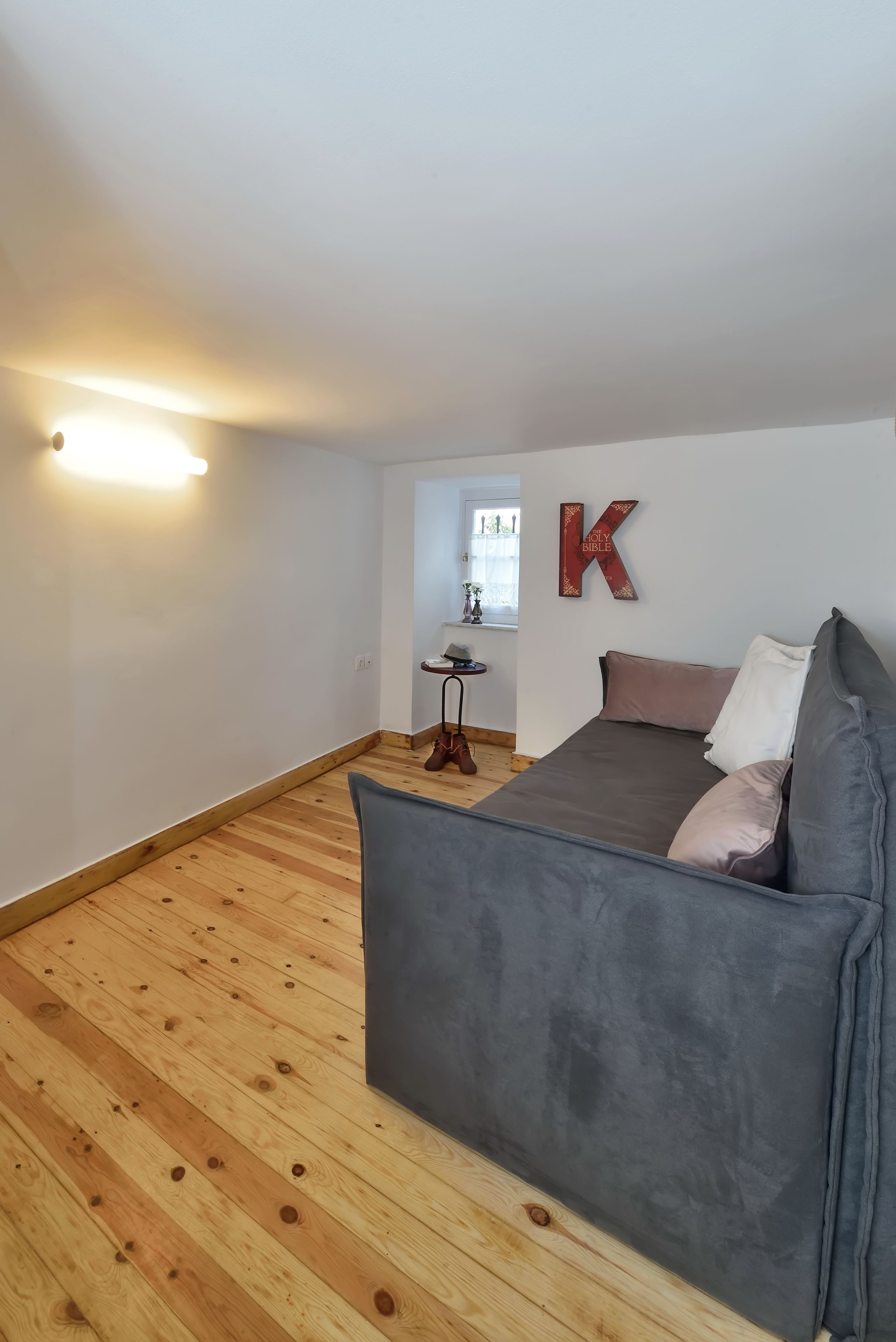 2 Mazi Suites