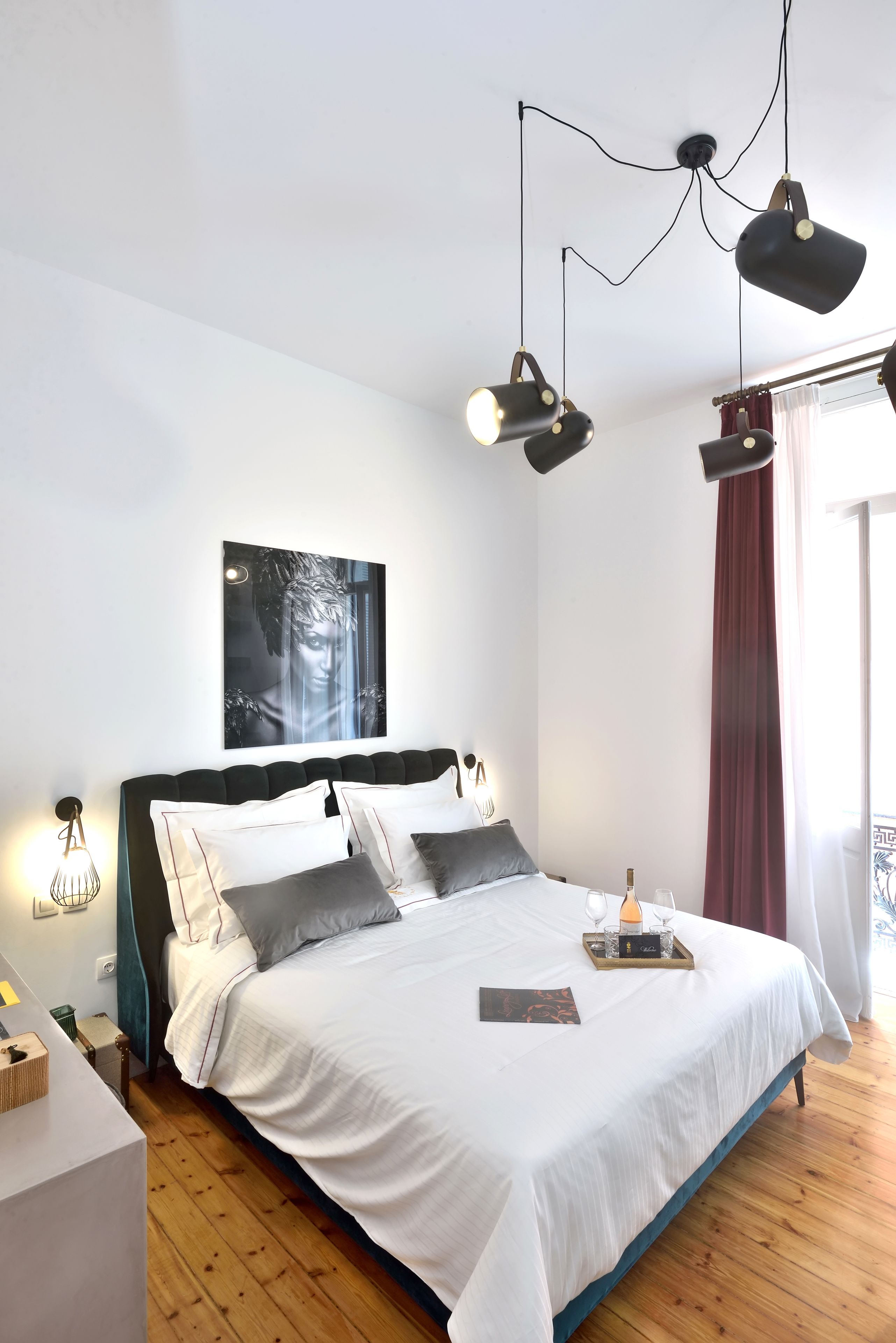 2 Mazi Suites