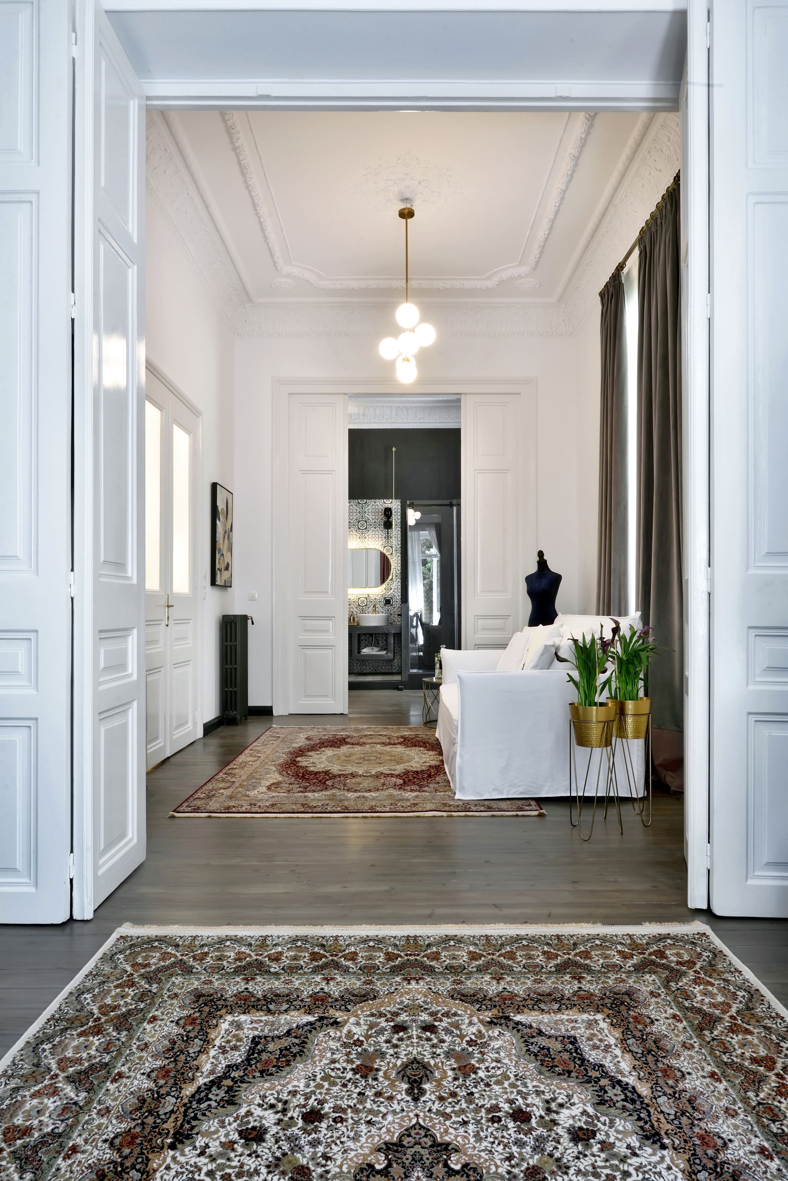 2 Mazi Suites