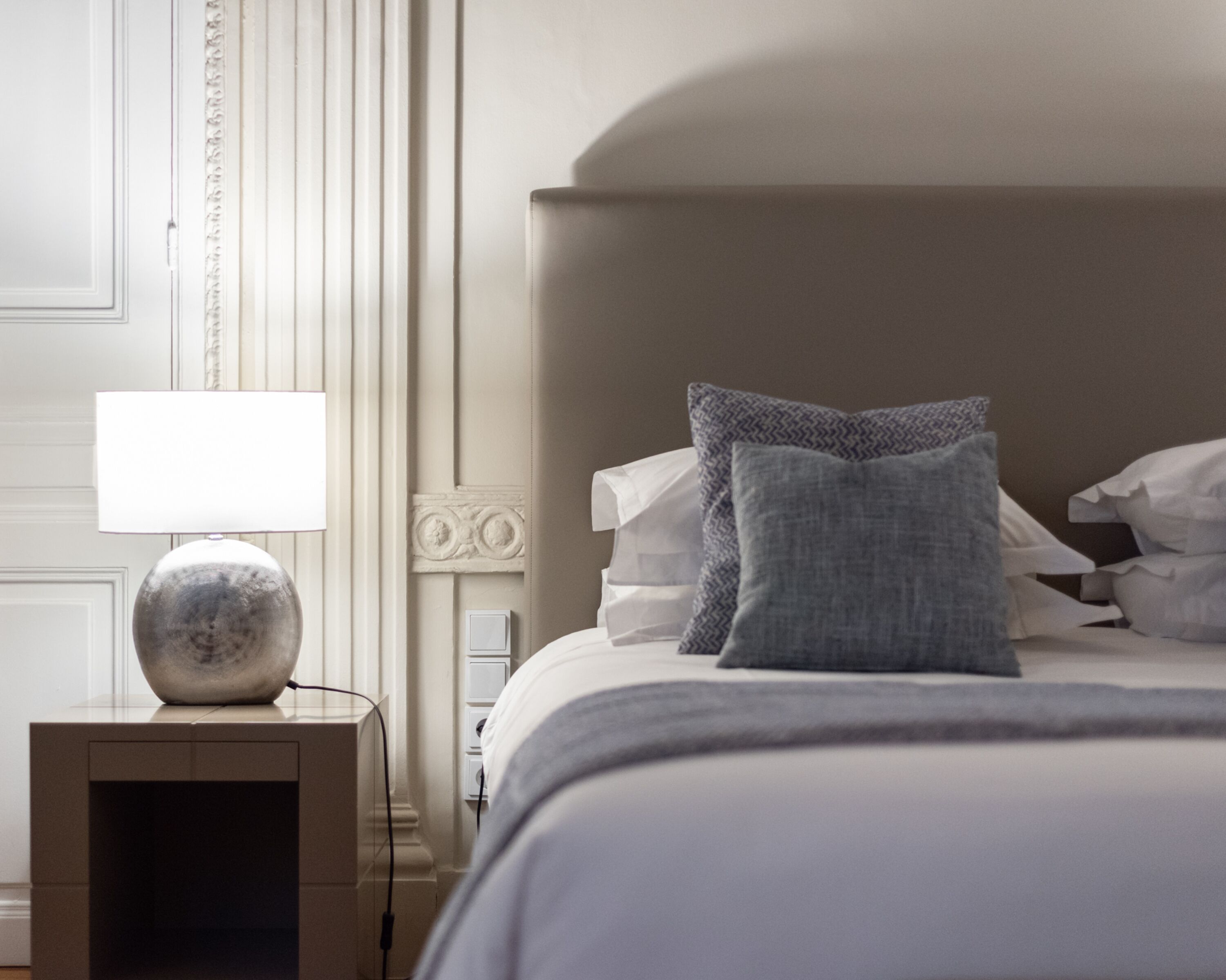 33 Solonos Suites