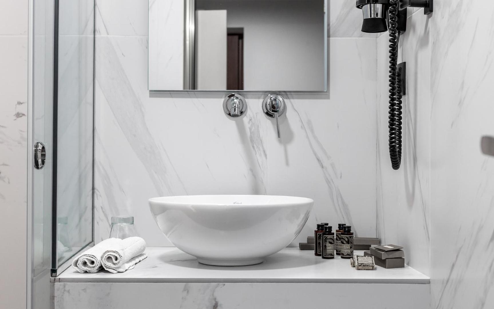 360 Degrees Pop Art Hotel