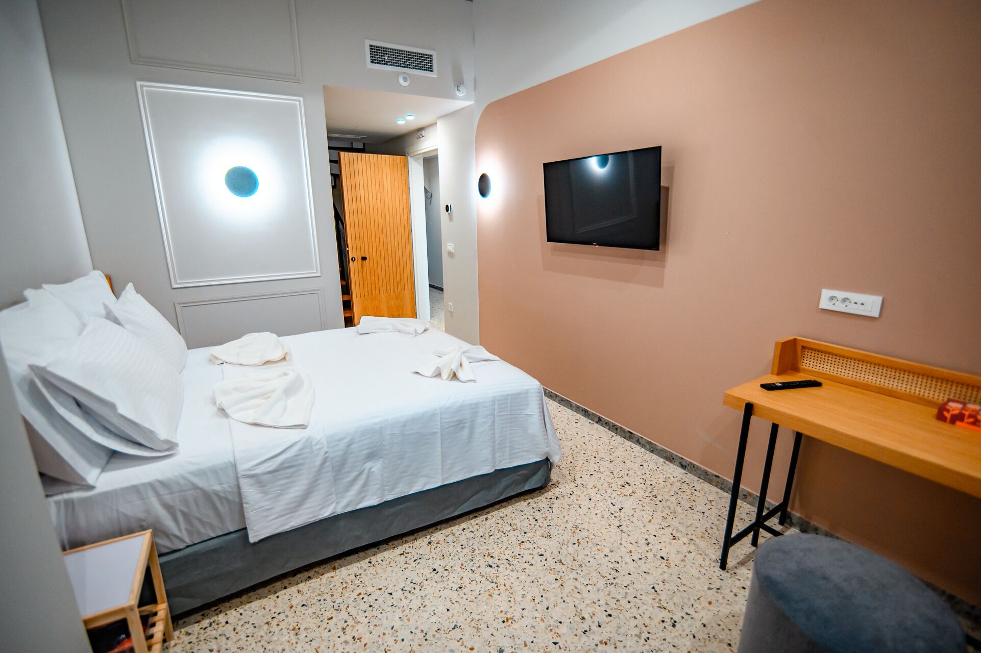 A-13 Belle Athenes - Luxury Rooms at Monastiraki Railway Station