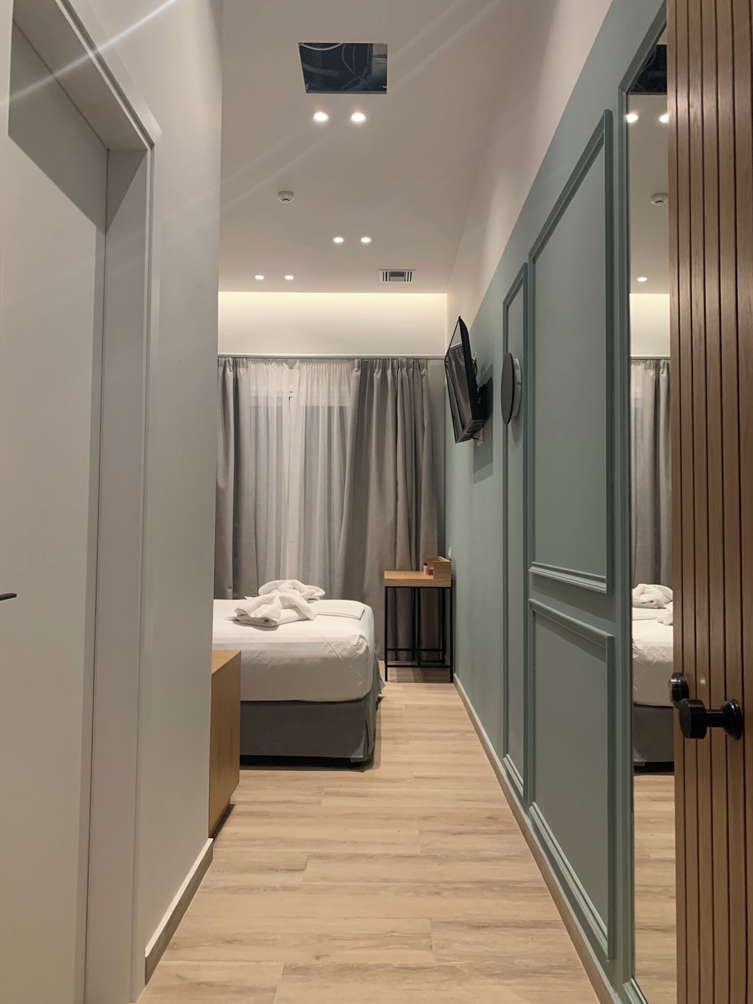 A-13 Belle Athenes - Luxury Rooms at Monastiraki Railway Station
