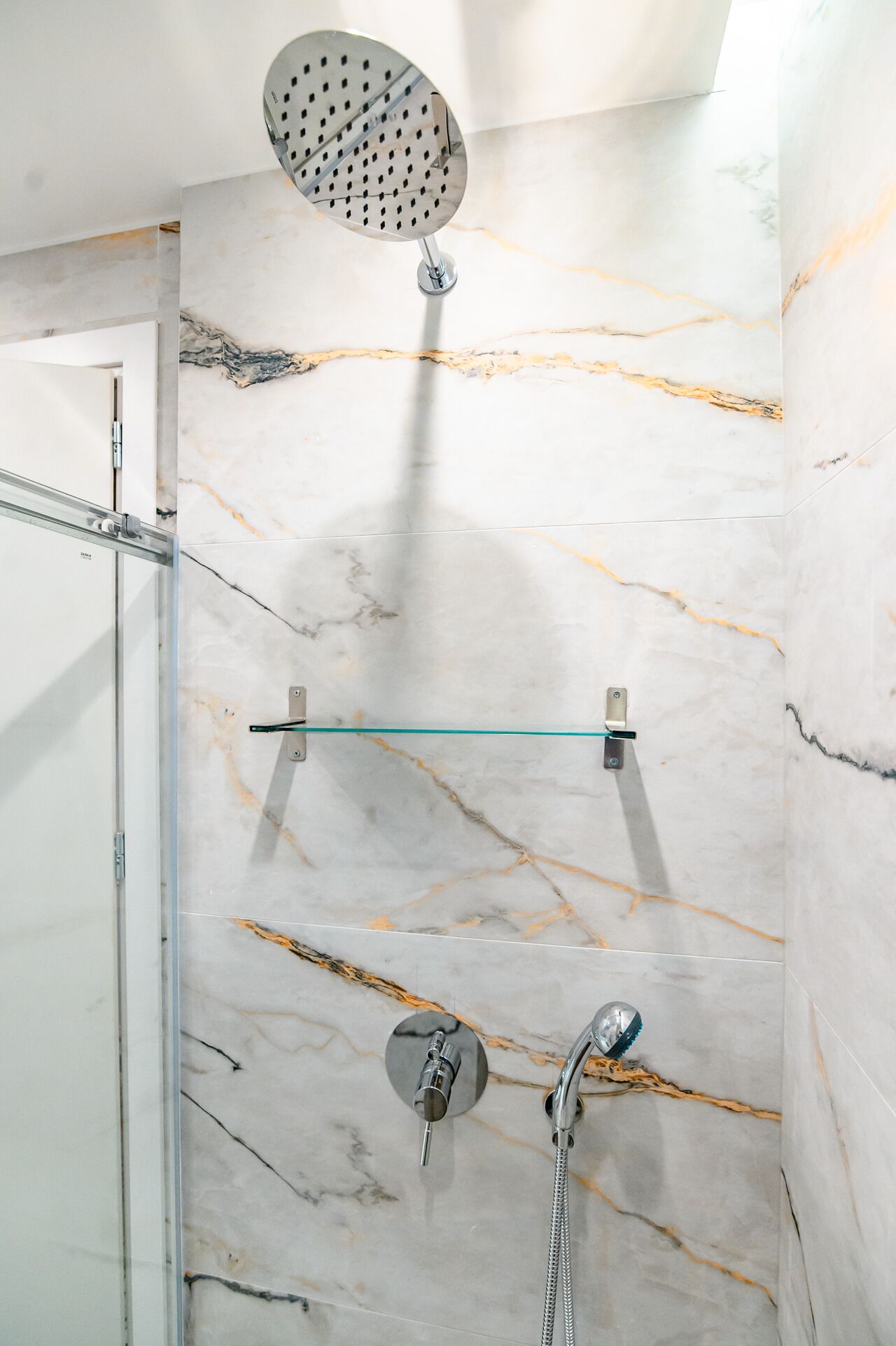 A-13 Belle Athenes - Luxury Rooms at Monastiraki Railway Station