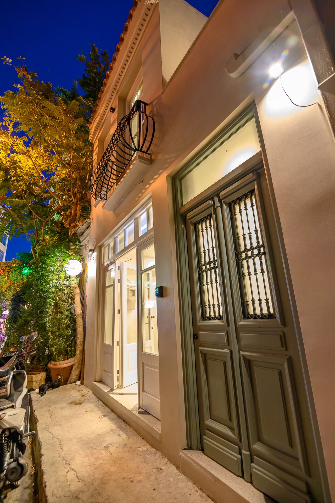 A-13 Belle Athenes - Luxury Rooms at Monastiraki Railway Station