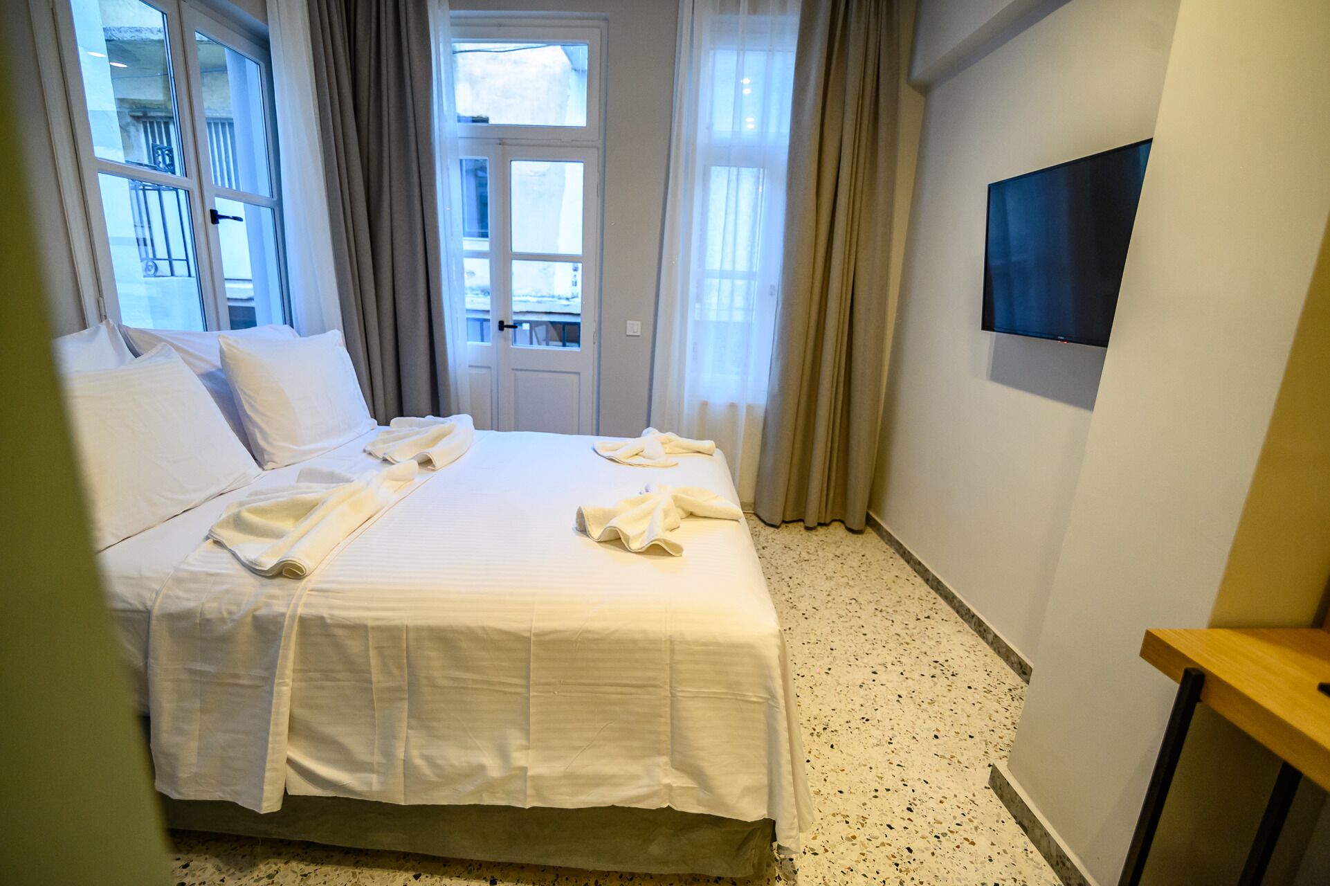 A-13 Belle Athenes - Luxury Rooms at Monastiraki Railway Station