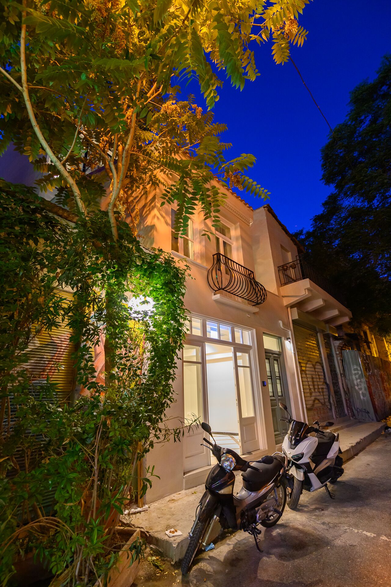 A-13 Belle Athenes - Luxury Rooms at Monastiraki Railway Station