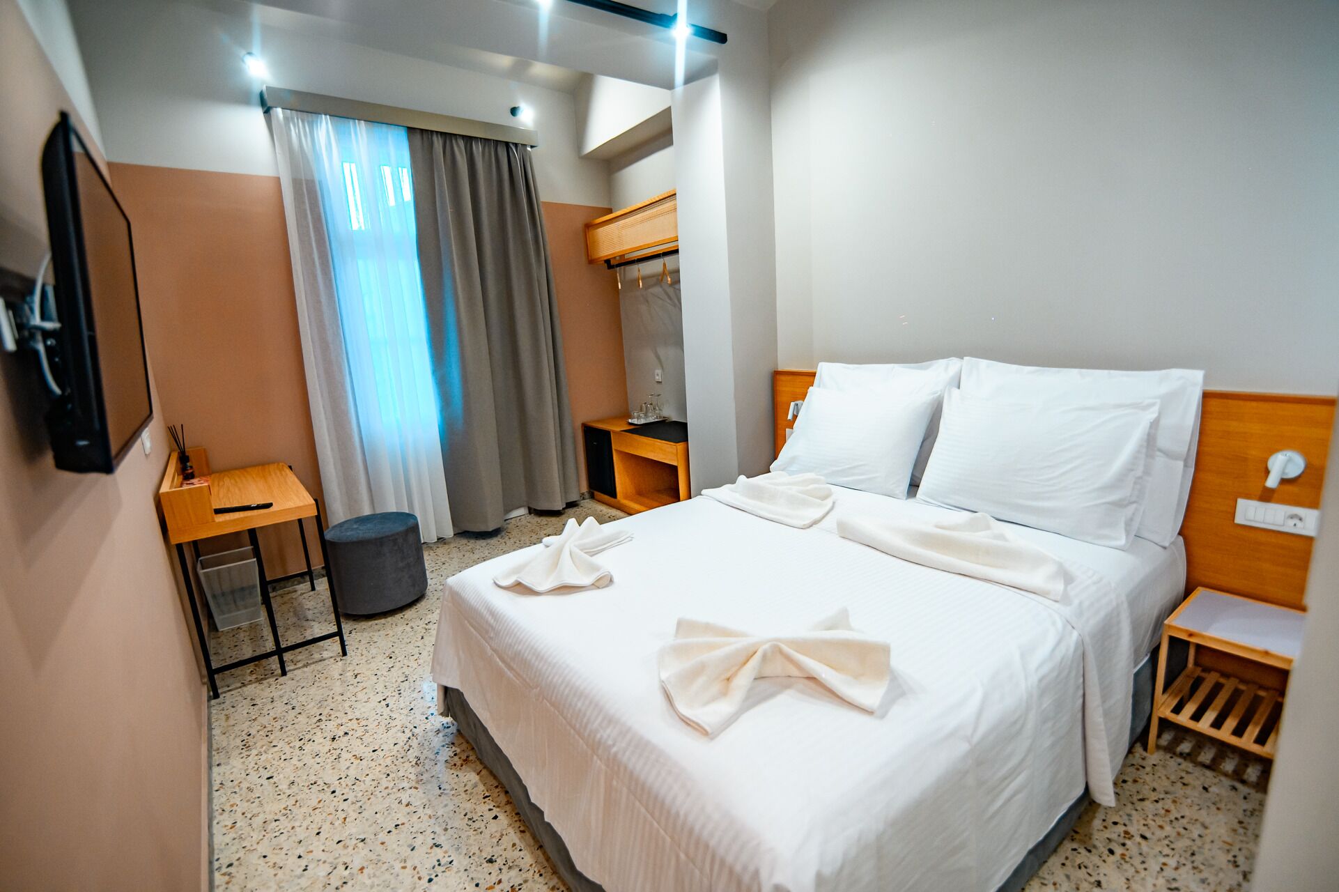 A-13 Belle Athenes - Luxury Rooms at Monastiraki Railway Station