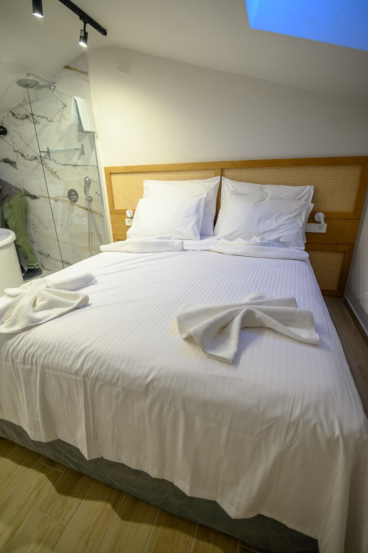 A-13 Belle Athenes - Luxury Rooms at Monastiraki Railway Station