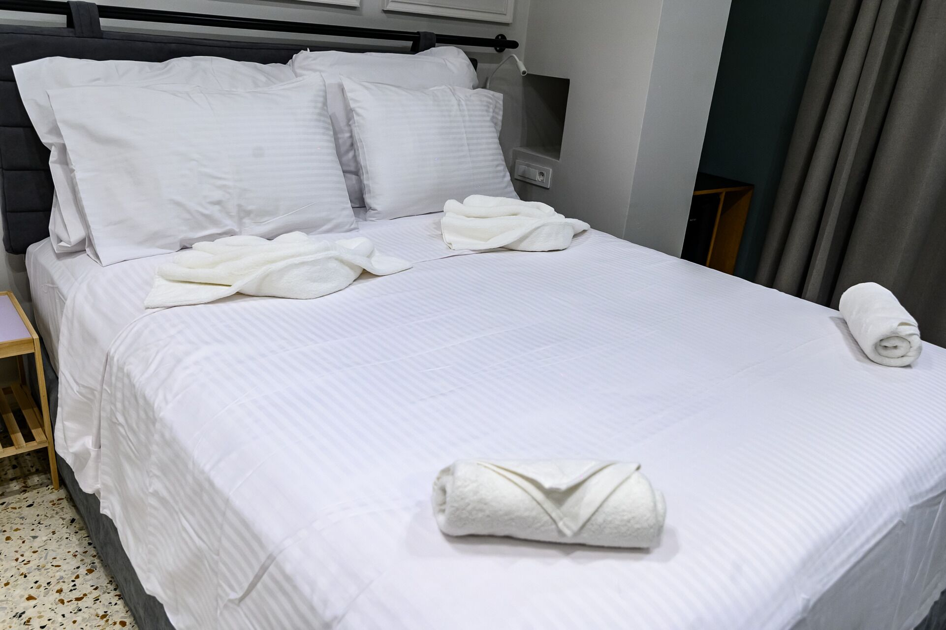 A-13 Belle Athenes - Luxury Rooms at Monastiraki Railway Station
