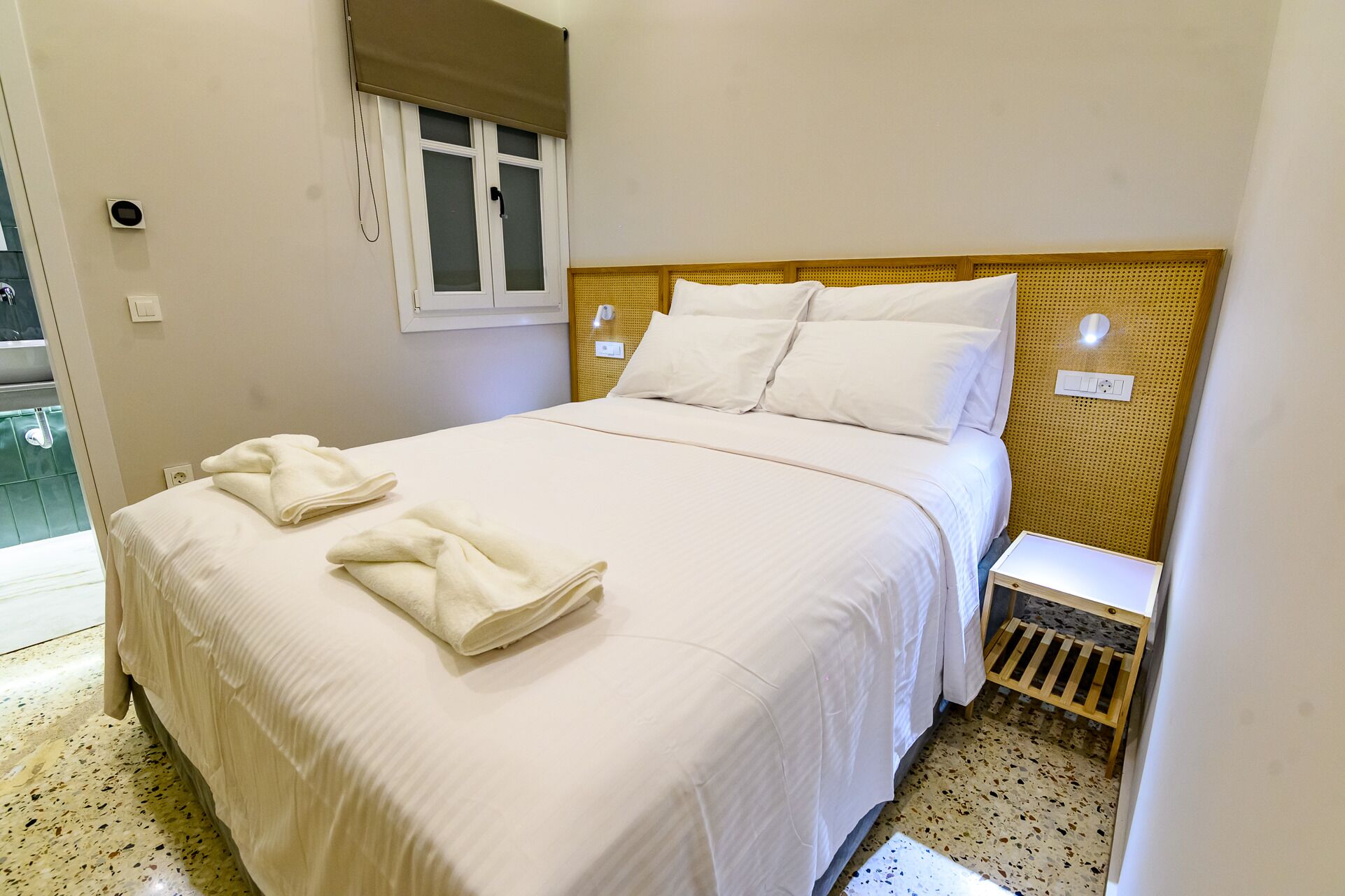 A-13 Belle Athenes - Luxury Rooms at Monastiraki Railway Station