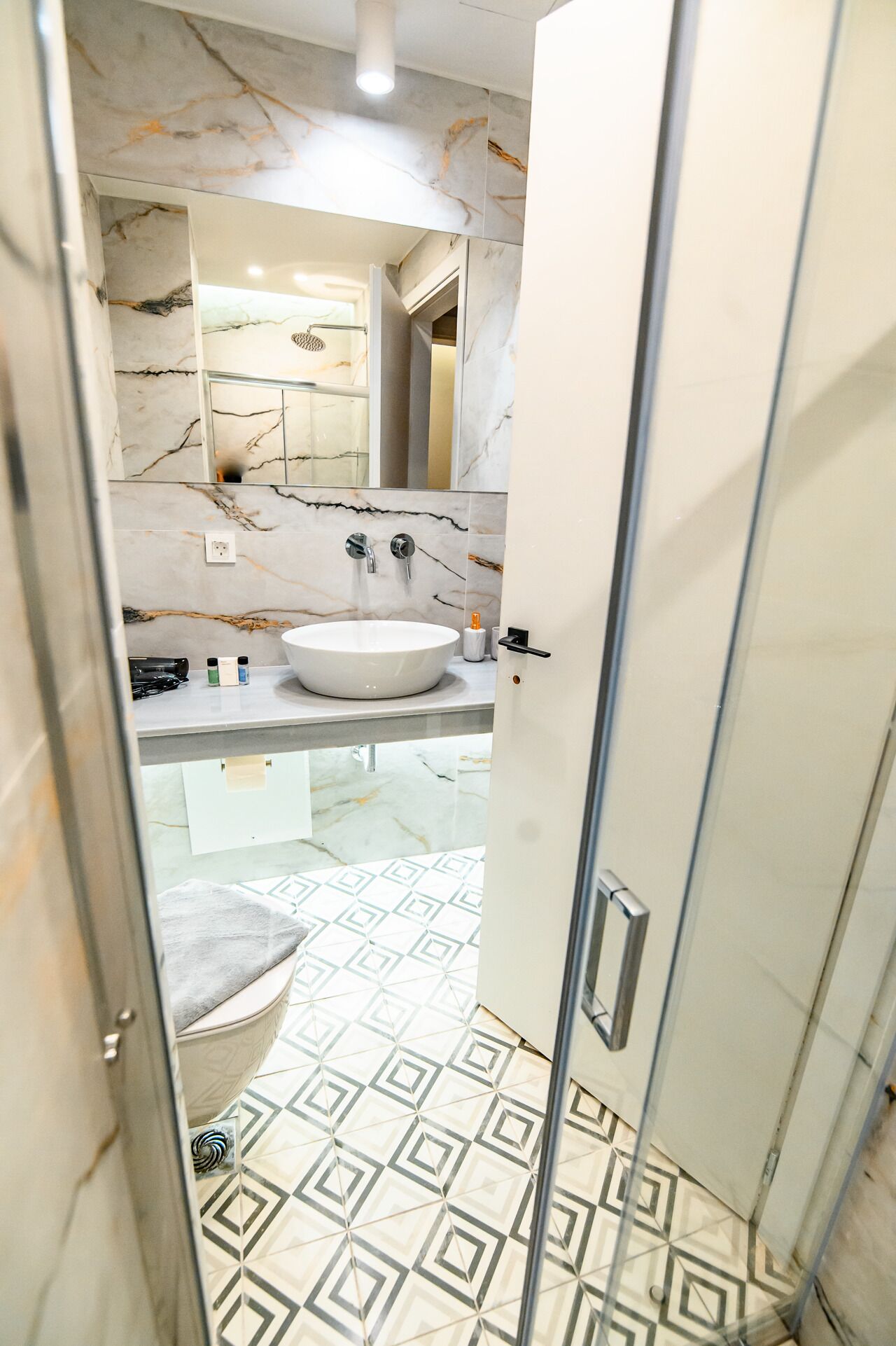 A-13 Belle Athenes - Luxury Rooms at Monastiraki Railway Station