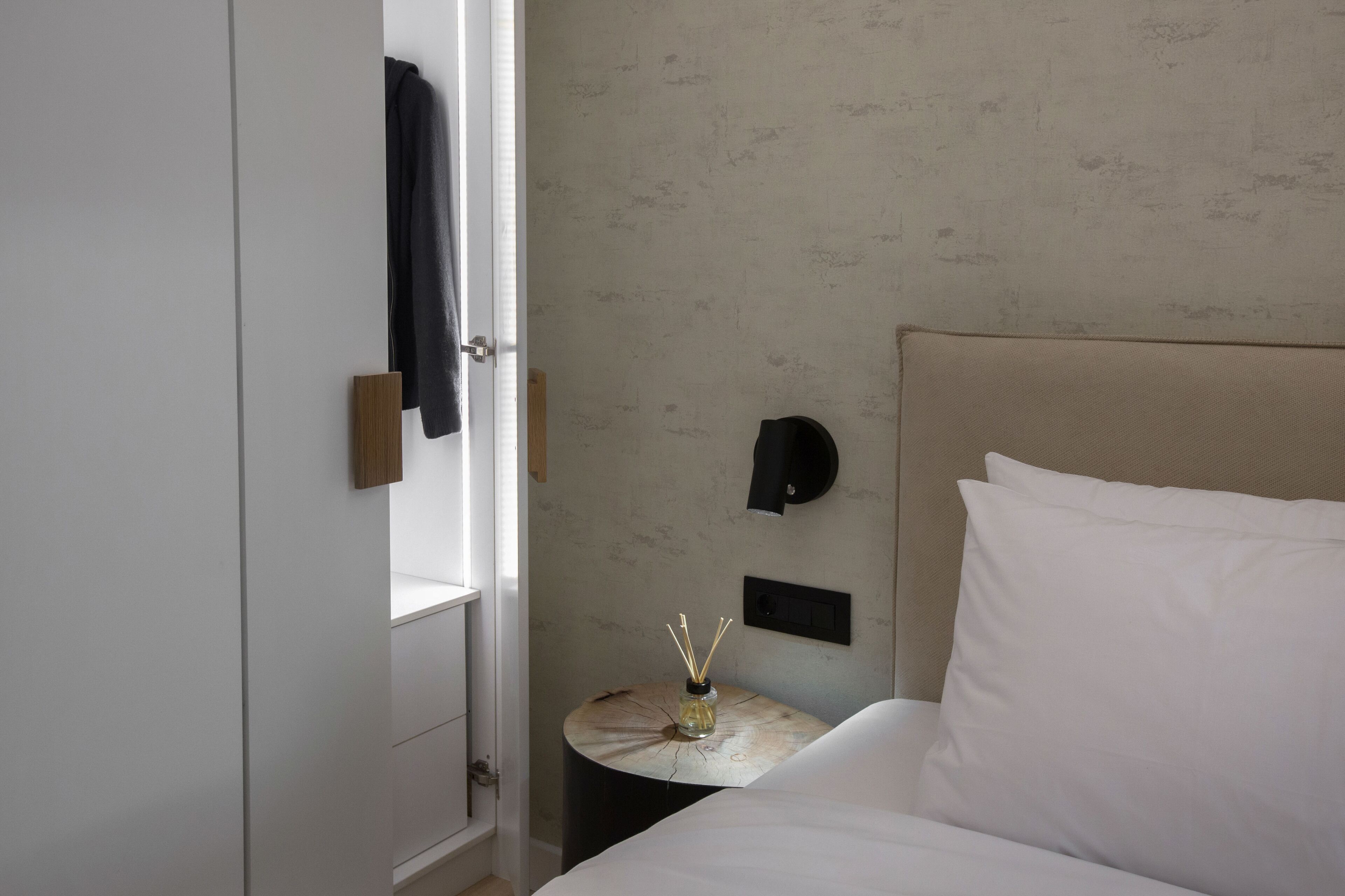 Acropolis Golden Suites by GHH