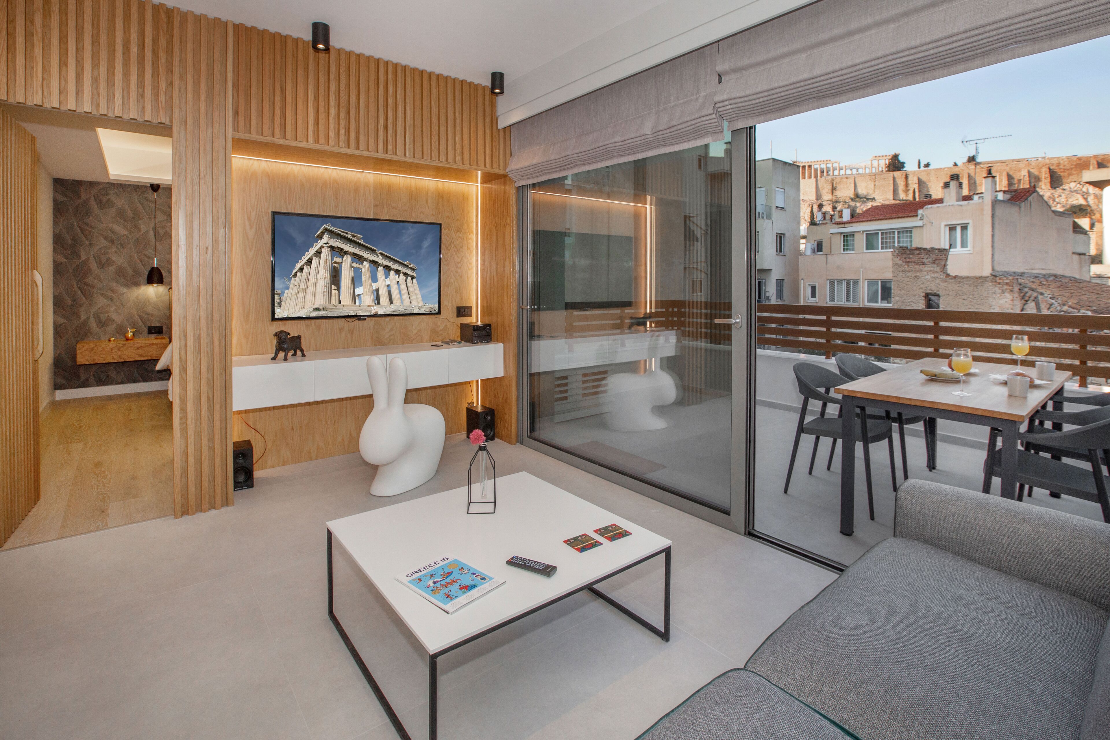 Acropolis Golden Suites by GHH