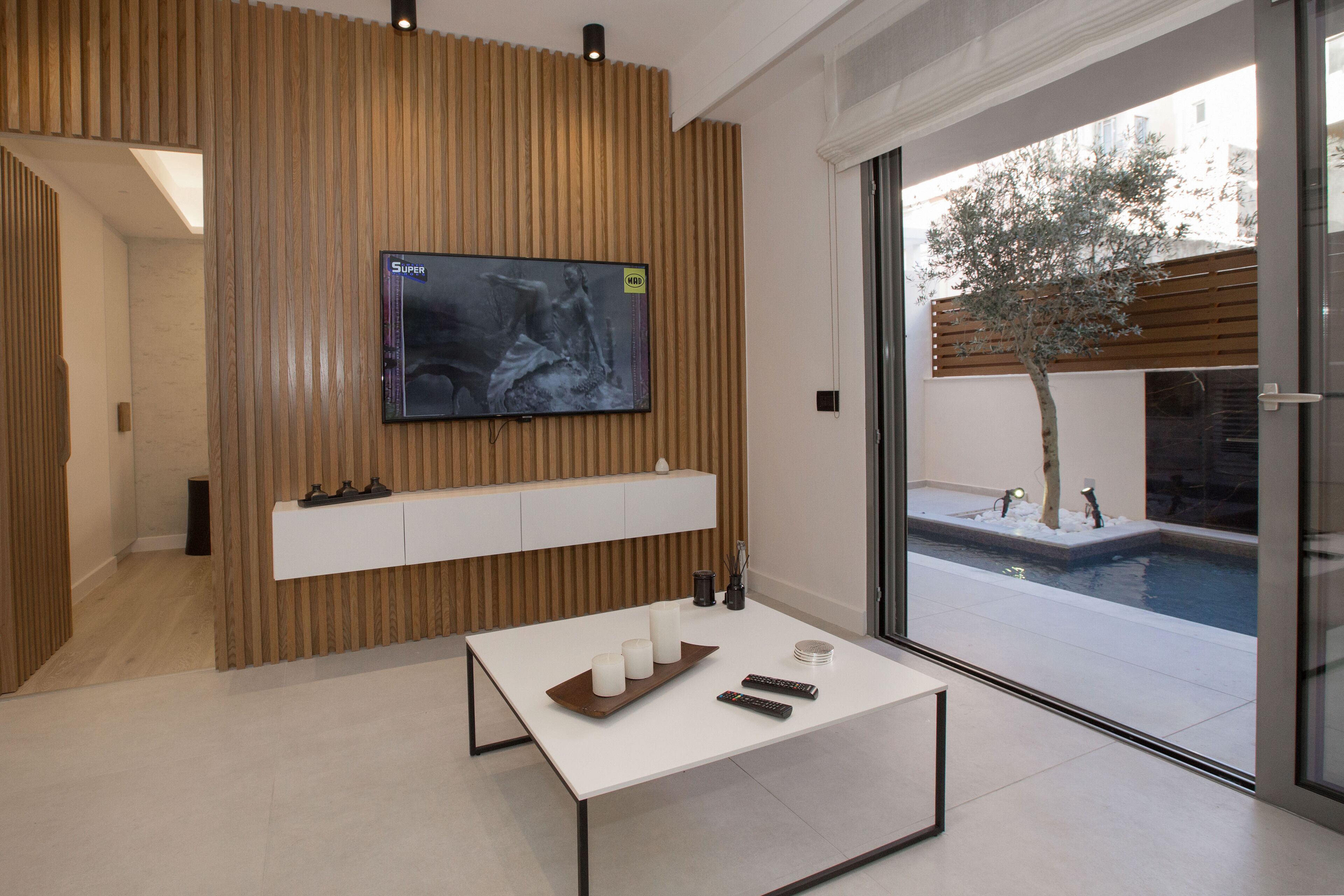 Acropolis Golden Suites by GHH