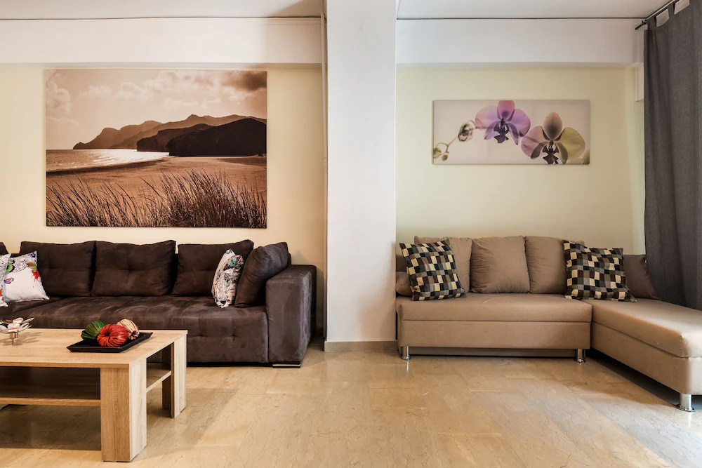 Acropolis Suites & Apartments