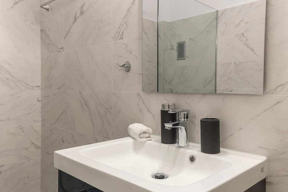 Acropolis Suites & Apartments